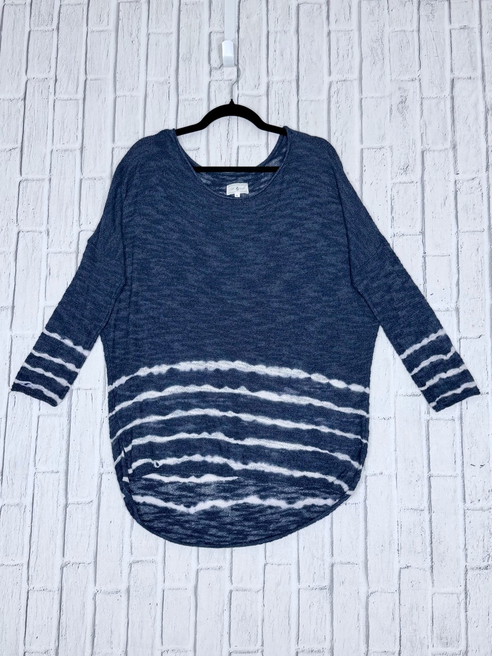 ⛵️ Lou & Grey Navy Tie Dye Batwing High Low Knit Top Size M